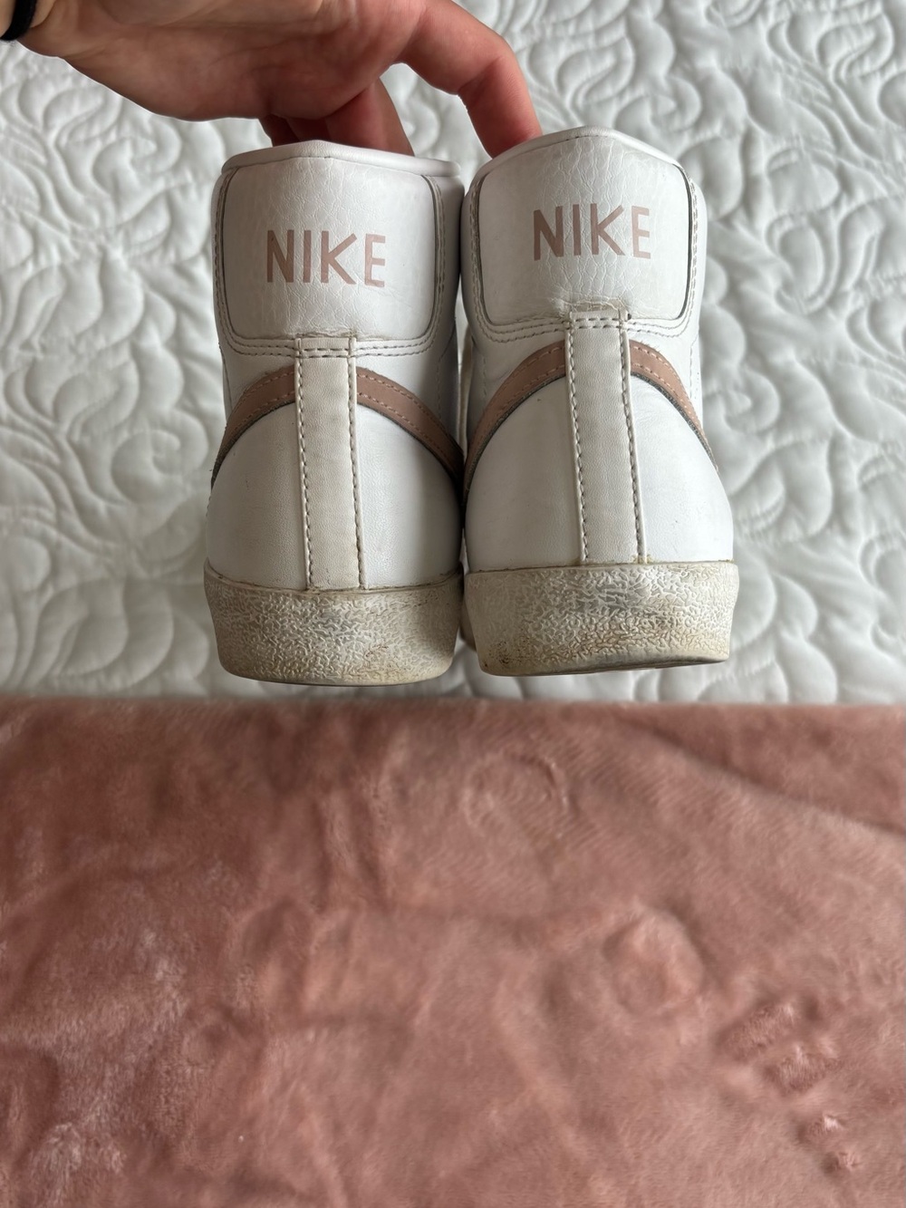 Women's White High-Top Blazers with Blush Swoosh - Picture 2 of 3